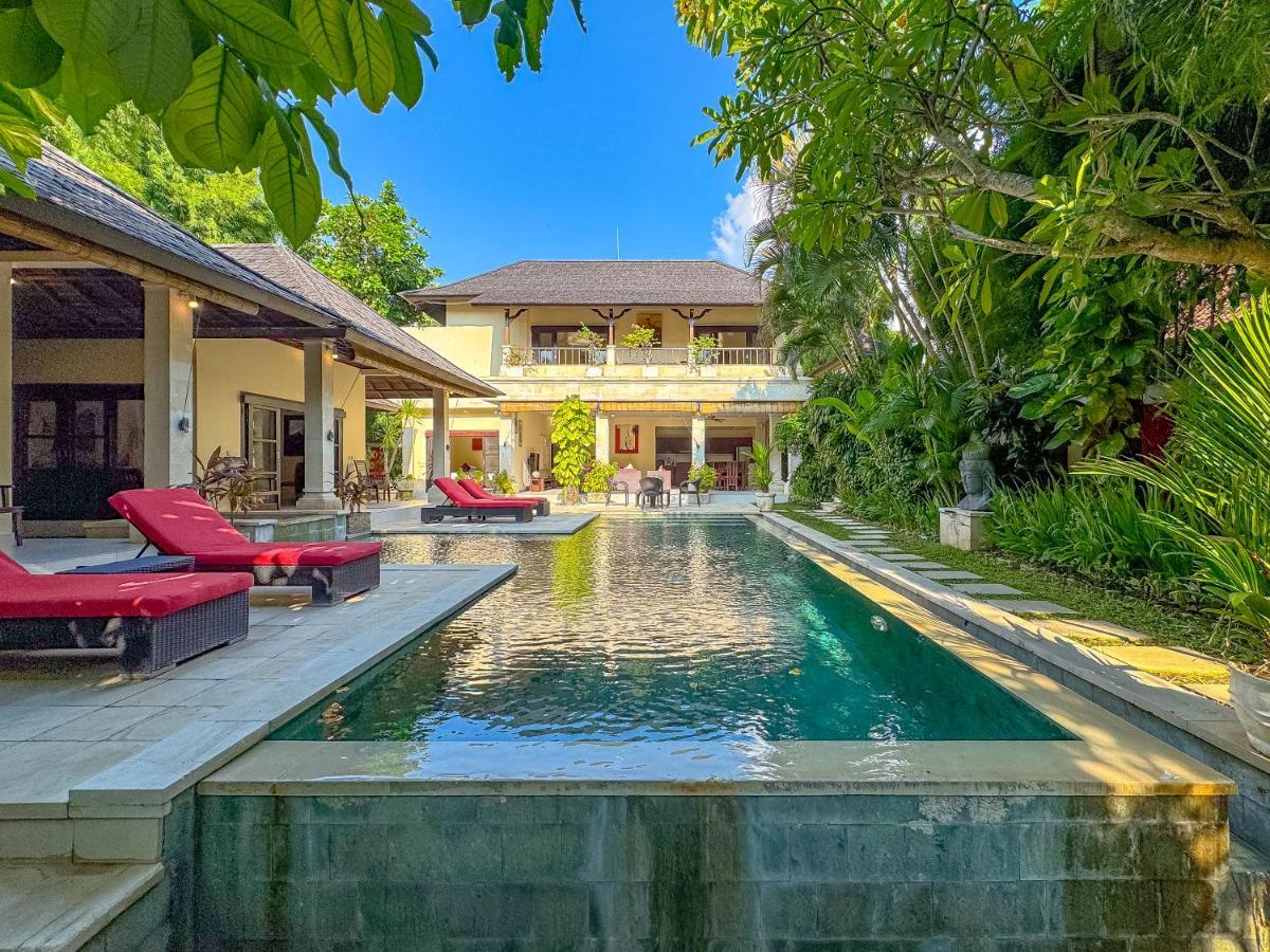 Villa Bugis Abimanyu Seminyak Ngoại thất bức ảnh