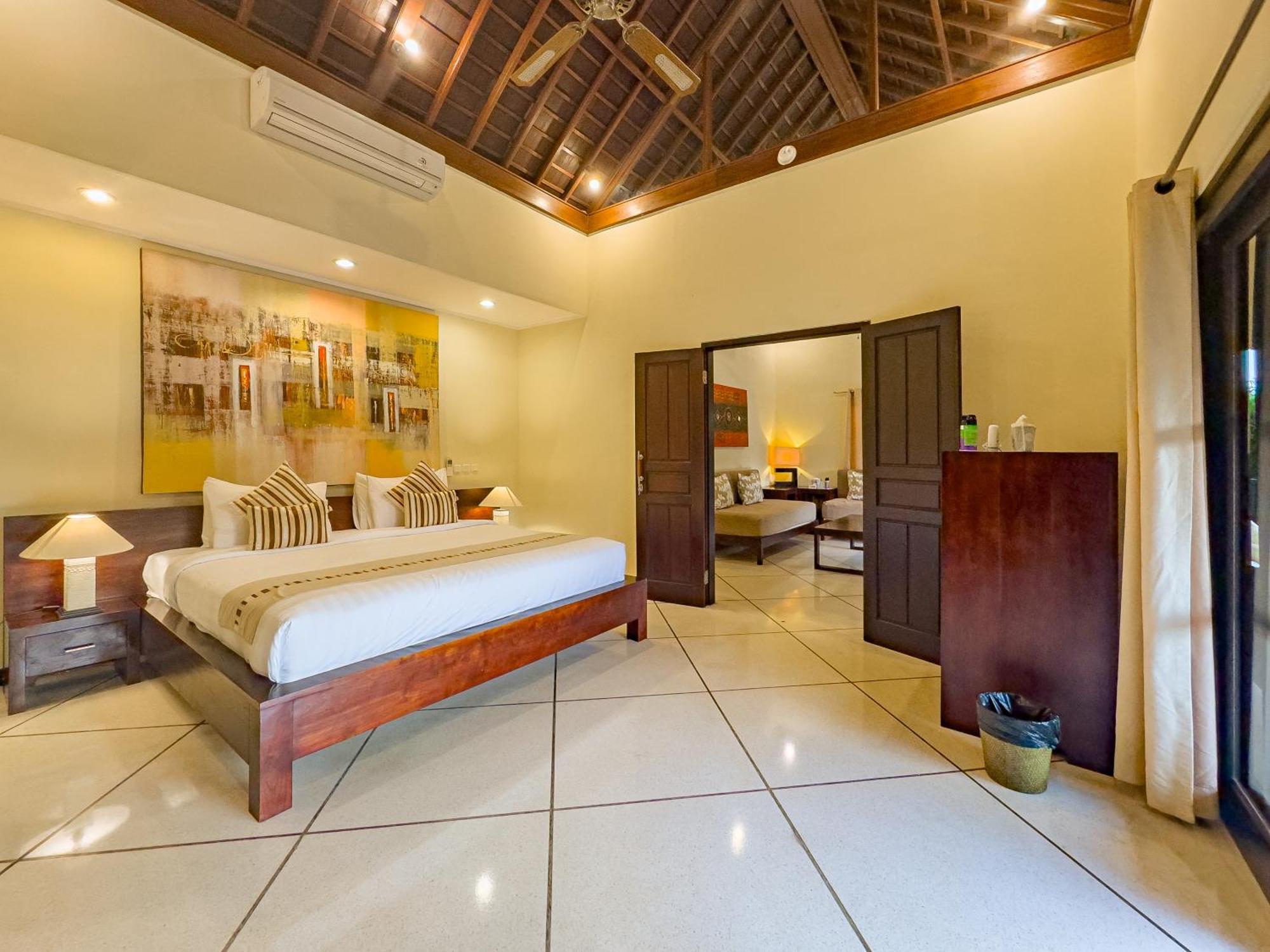 Villa Bugis Abimanyu Seminyak Phòng bức ảnh