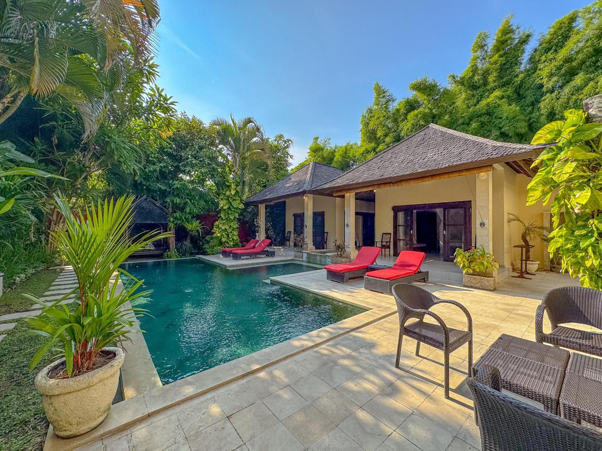 Villa Bugis Abimanyu Seminyak Phòng bức ảnh