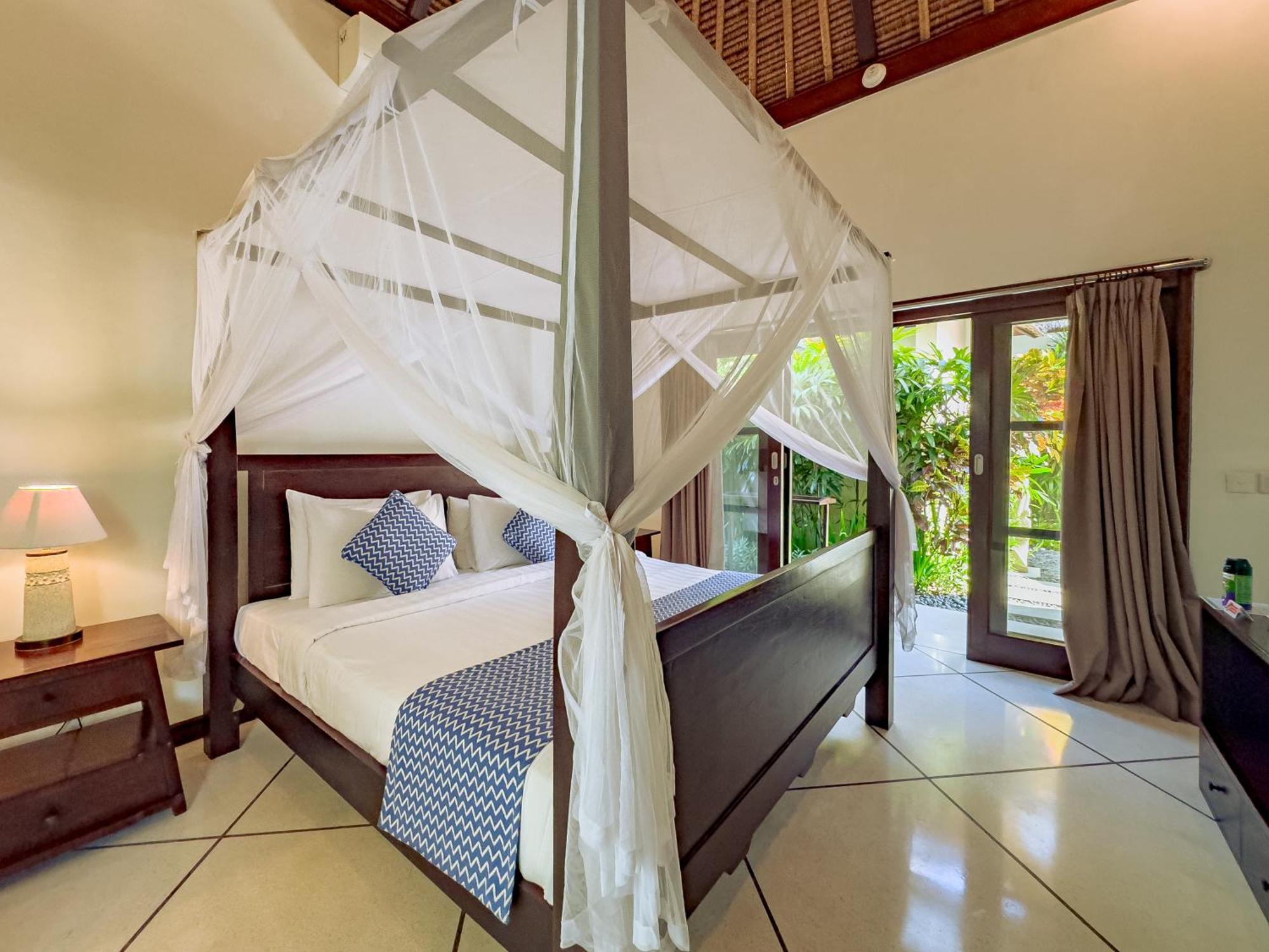 Villa Bugis Abimanyu Seminyak Phòng bức ảnh
