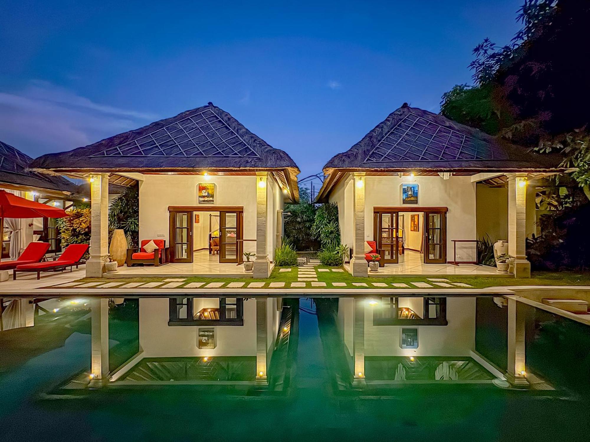 Villa Bugis Abimanyu Seminyak Phòng bức ảnh