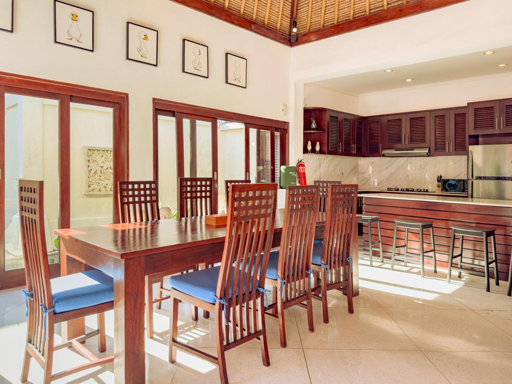 Villa Bugis Abimanyu Seminyak Phòng bức ảnh
