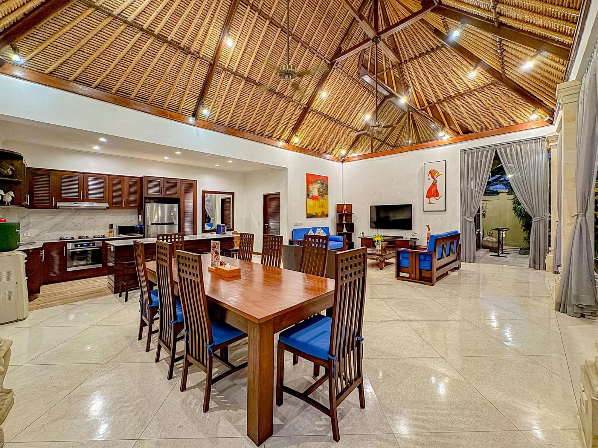 Villa Bugis Abimanyu Seminyak Phòng bức ảnh