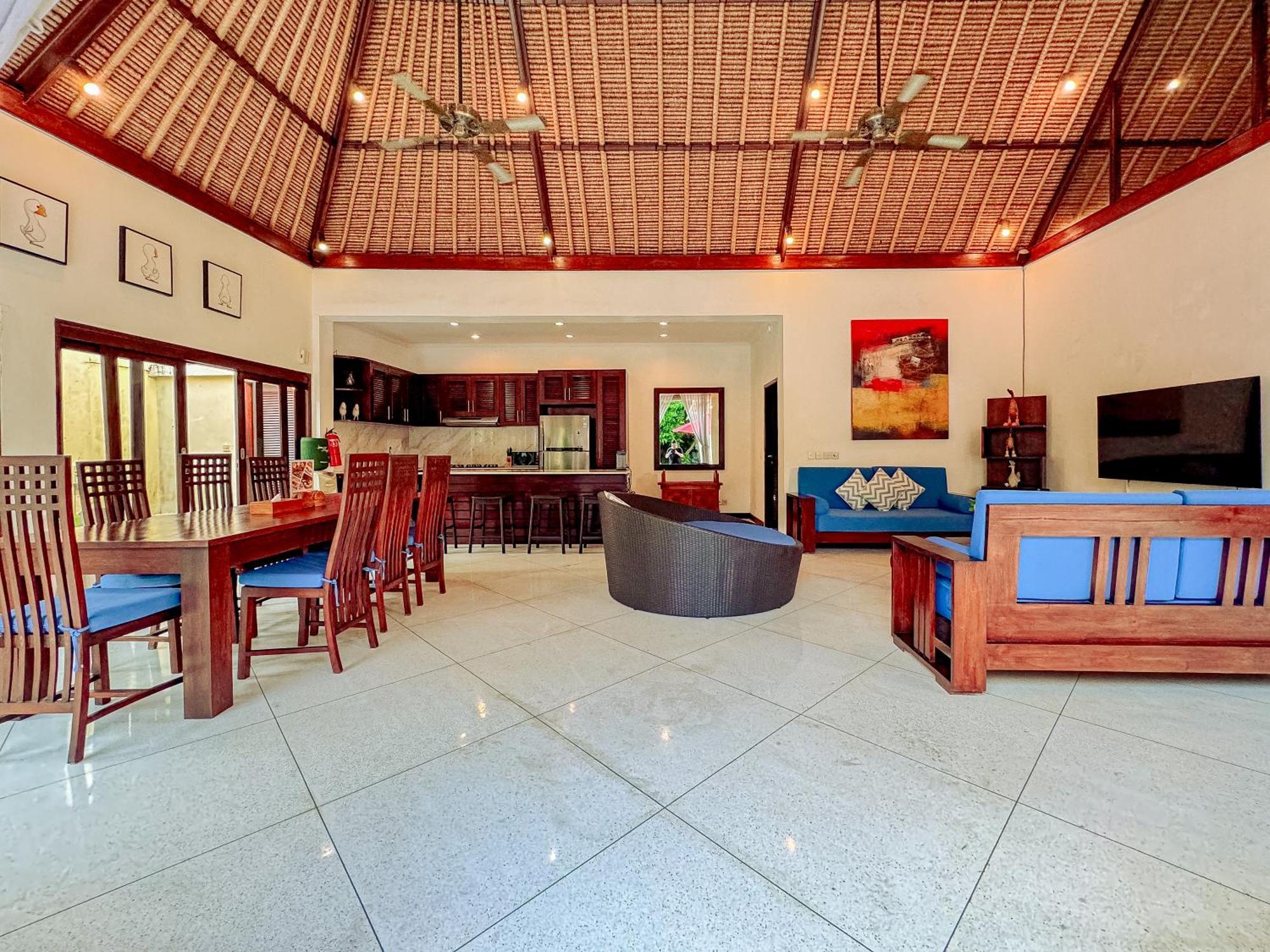 Villa Bugis Abimanyu Seminyak Phòng bức ảnh